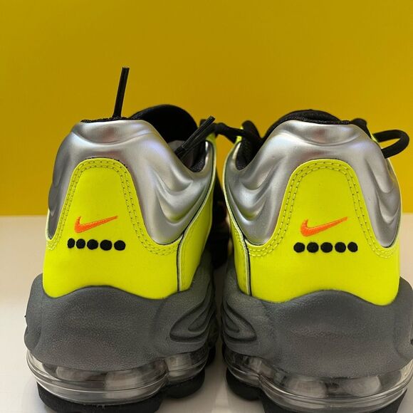 Nike Air Tuned Max Volt Total Orange 2022 - Picture 6 of 11